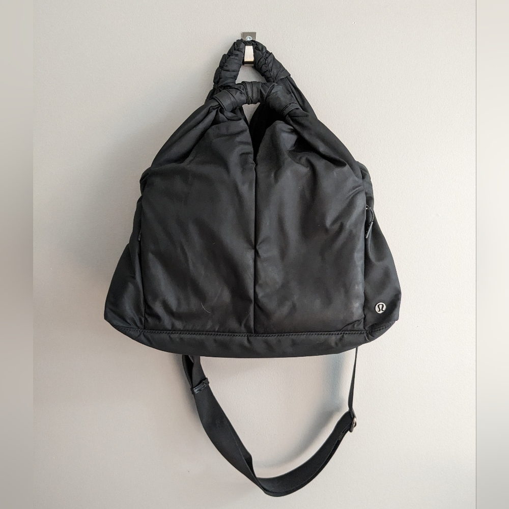 Lululemon midsize nylon gym / laptop bag - crossbody convertible handbag